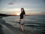 Amber and the sunset on Maenam Beach